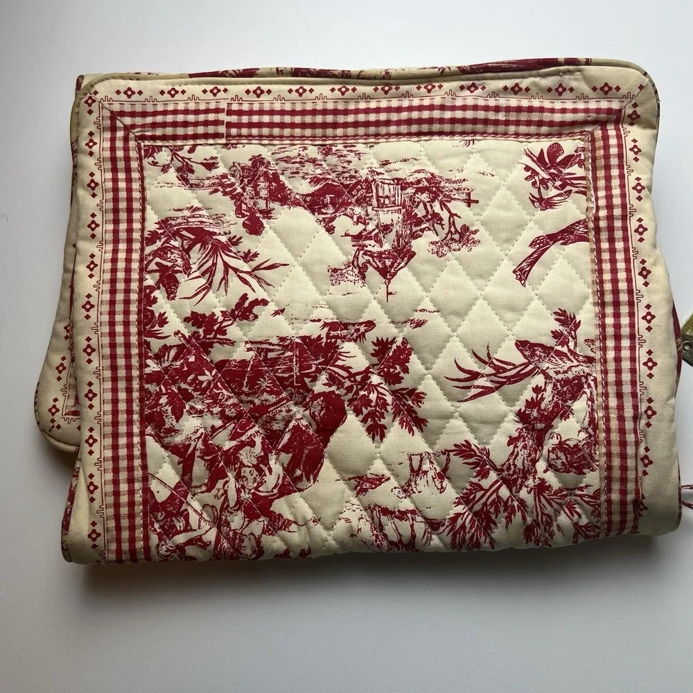Bueno Women's Red/Cream Toile Toiletry Travel Bag STAINS/SOILING